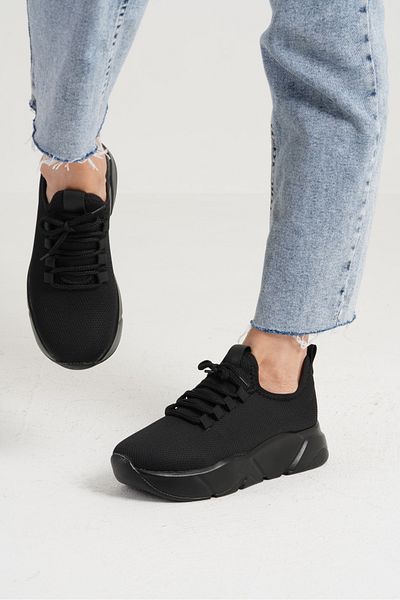 Beyond Women's Black Sport Sneaker 4.5cm Byndrsl400