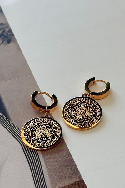 Trendy Butik أقراط حجر الشمس الفولاذية