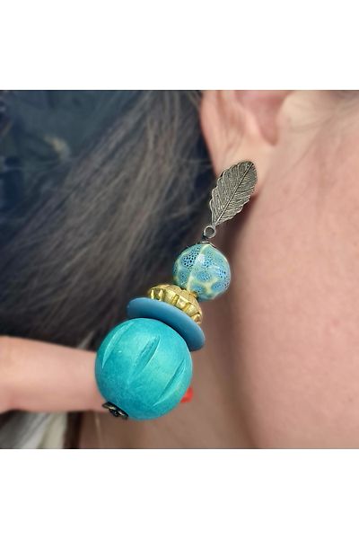 SE Jewellery Collection Selin Ersoy Bohemian Wooden Dangle Earrings – Leaf Detail, Turquoise Color (8.5 X 2.3 cm)