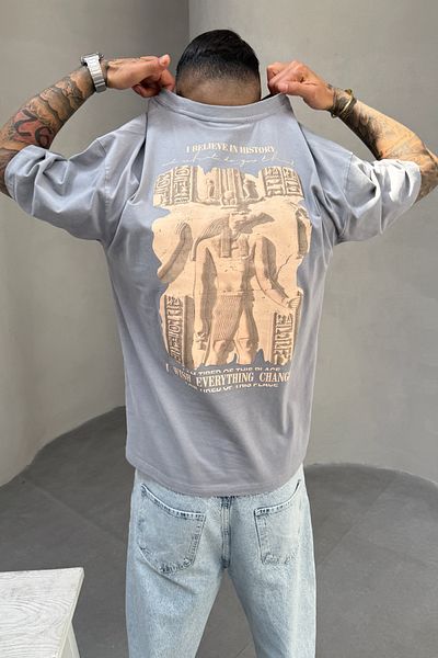 MADZEYMODA Ανδρικό μπλουζάκι Oversize Fit 100% βαμβακερό με λαιμόκοψη με στάμπα πέτρα γκρι Mz3016