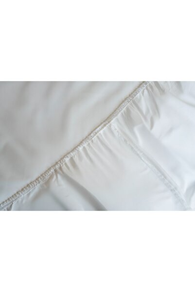 Gentelle 5-Star Hotel Quality Plain Fitted Sheet – 250TC (White)