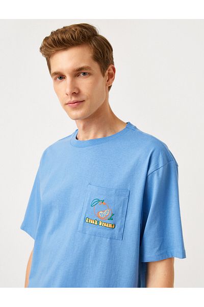 Koton Tricou brodat cu buzunar cu ajustare standard
