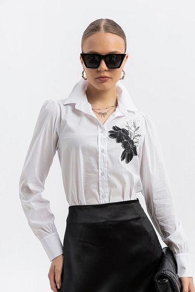 SOFT Cotton Blend Shirt with Soft Texture and Flower Print on the Chest
