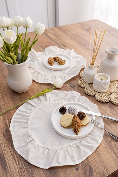 Morlay Set of 2 Doily Round Doilies - Frilly Cotton Linen, 40 cm - Natural Beige Color