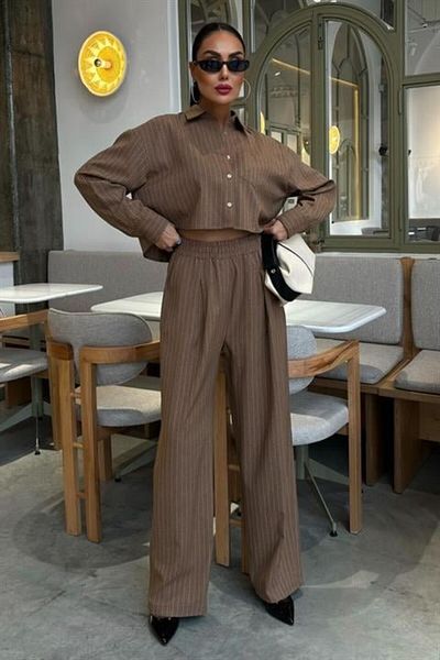 Deridün Yıldız Shoes Striped Suit with Crop Shirt 10080