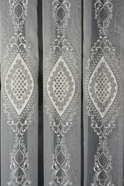 LisabellaHome Κουρτίνα από τούλι με βαρύ βελούδινο κορδόνι Saray Esintisi (επίπεδη ραφή χωρίς πιέτες)