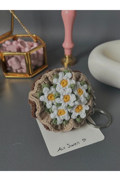 stainless steell Mini Knitted Corsage Keychain Daisy (1 Pcs)