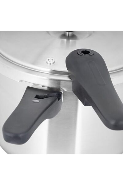 ALSAIF Pressure Cooker Stainless Steel, 4-liter capacity, with a long handle for easy clean