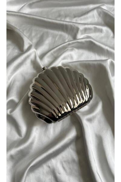 LEAUDER WOMEN ŽENSKA VEČERNJA TORBICA U TVARU OSTRIGE SA DETAJLIMA LANCA