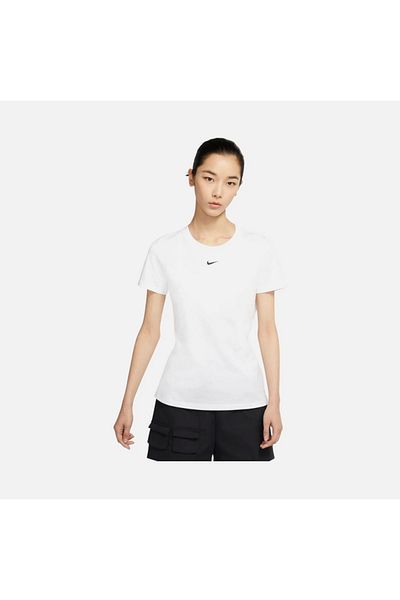 Nike Sportswear Essential Short-Sleeve Women's T-Shirt Yousportswear