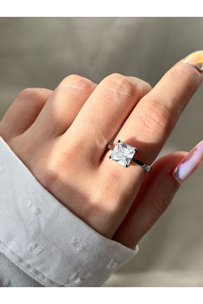 Eylülün Takısı Women's Silver Color Princess Cut Solitaire