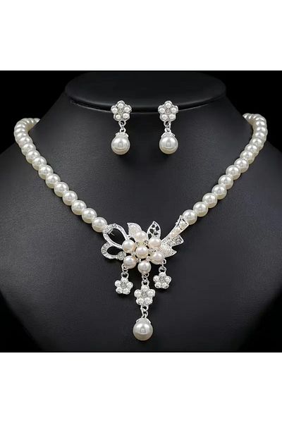 Monarque Elegant Five Petal Flower Pearl Detailed Necklace and Earrings Set