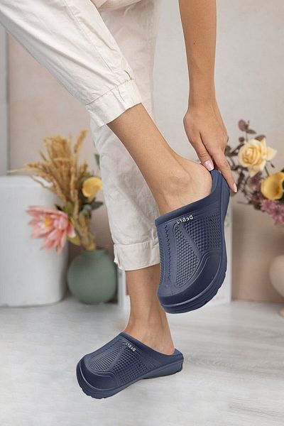 wilcoom Slippers Closed Front Non-Slip Flexible Soft Balcony Bathroom Garden Toilet Slippers