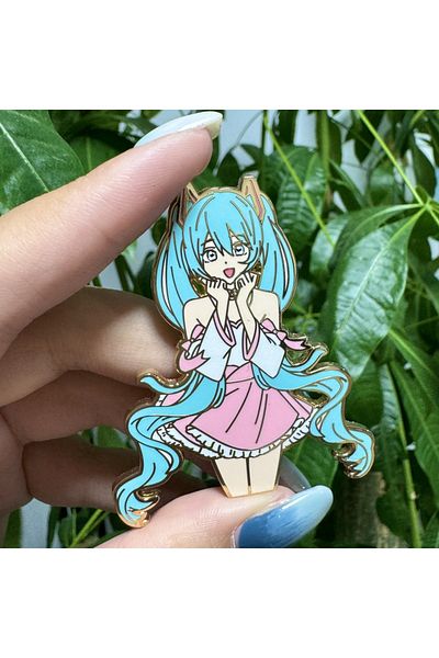 Choice 2 Hatsune Miku Human Shape Metal Badge Enamel-like Metal Brooch Cartoon Anime Hatsune Miku Accessor.