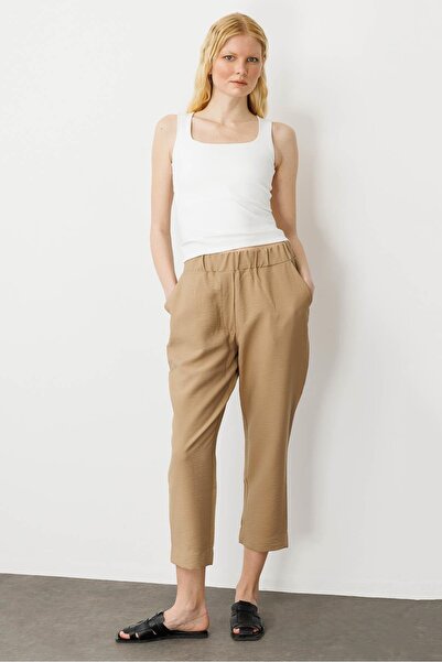 Desen Triko Kadın Beli Lastikli Yan Cepli Havuç Kesim Keten Pantolon Camel