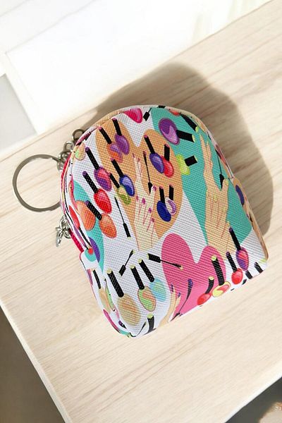 TAKIŞTIR Mixed Color Nail Polish Figured Keychain Wallet