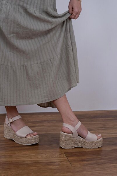 sovrana Real Leather Wedge Heel Sandals Beige