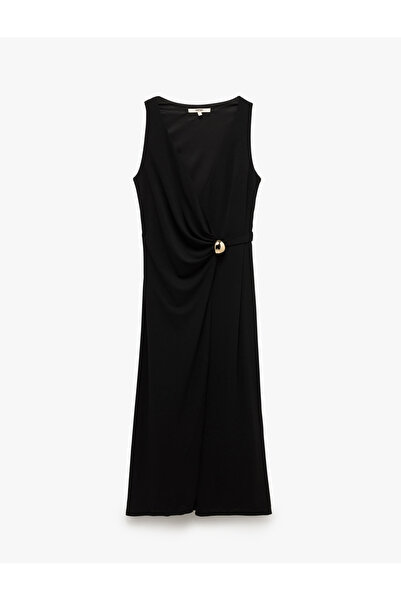 Koton Metal Aksesuar Detaylı Kolsuz V Yaka Uzun Kruvaze Elbise