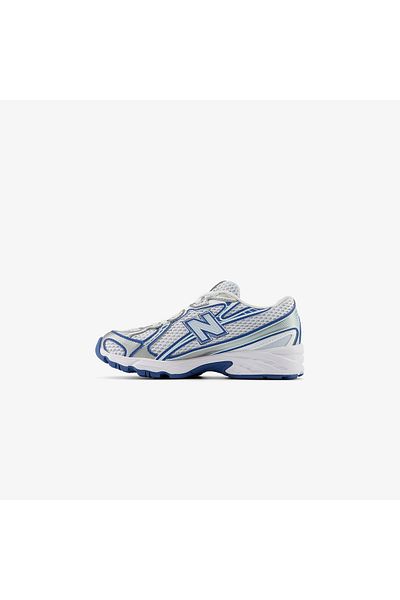New Balance 740 حذاء رياضي للأطفال باللون الأزرق الداكن