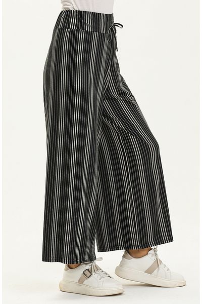 sefamerve Pantaloni din viscoză 1027g-01 Negri