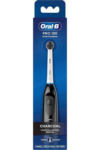 Oral-B Clinical Charcoal, Battery Powered Toothbrush, 1 count