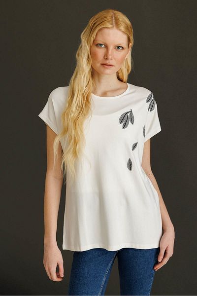 Desen Triko Women's Crew Neck Shoulder Stoned Combed Cotton T-Shirt Bone