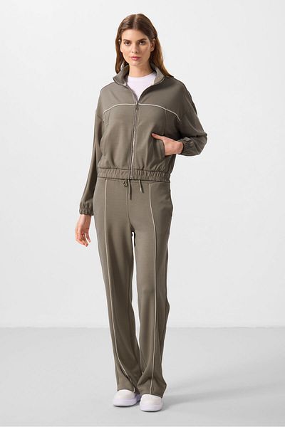 TOMMY LIFE Σκούρο μπεζ μαλακό γιακά με υφή Oversize ελαστική γυναικεία αθλητική φόρμα - 95349