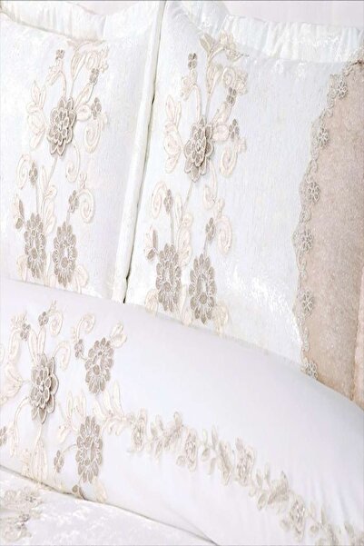 Madamca Ceren 8 Pieces Velvet Bed Cover