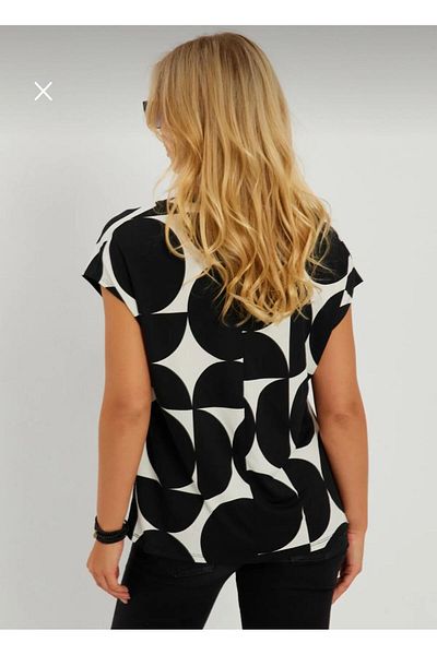 Cistern İstanbul Women's Black and White Stripe Patterned V-Neck Summer Blouse