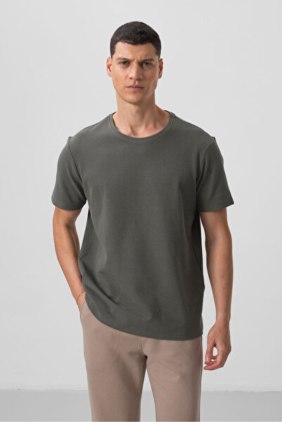 TOMMY LIFE Khaki Surface Textured Comfortable Form Basic Men's T-Shirt - 88436