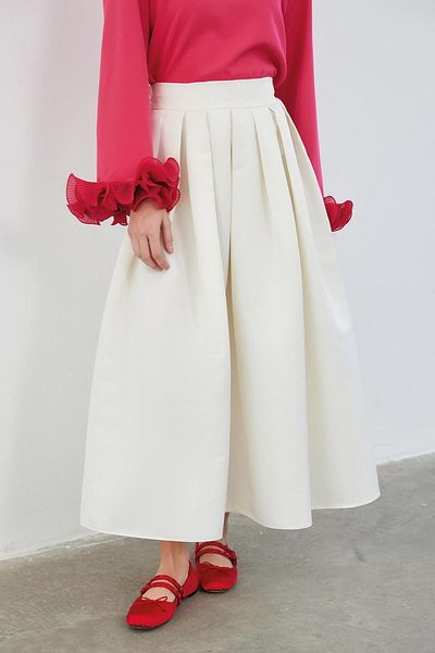 KADRİYE BAŞTÜRK Ole Pleated High Waist Taffeta Skirt Ecru