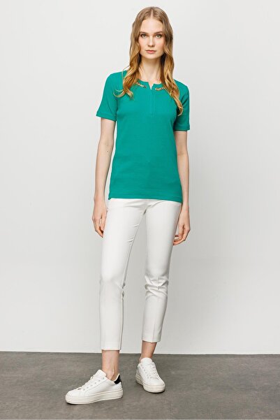 Desen Triko Γυναικείο Βαμβακερό μπλουζάκι με κεντημένο γιακά καμιζόλ Πράσινο