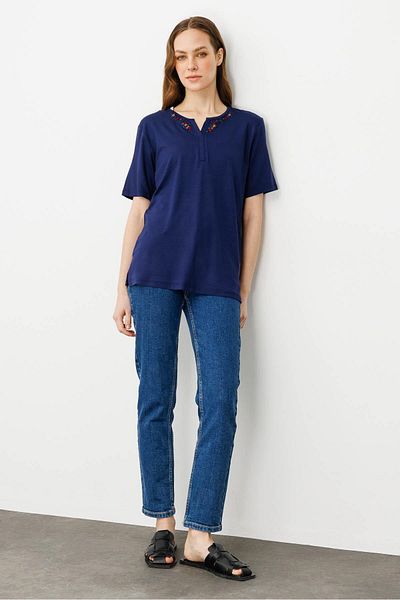 Desen Triko Women's Open Collar Embroidered T-Shirt Navy Blue
