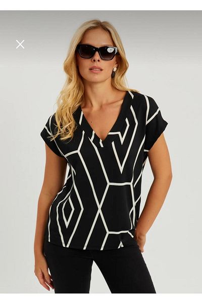 Cistern İstanbul Women's Black and White Stripe Patterned V-Neck Summer Blouse