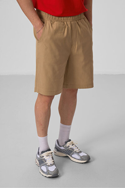 TOMMY LIFE Σκούρο μπεζ Standard Fit υφαντό ελαφρύ εύκαμπτο ανδρικό σορτς Chino - 81290