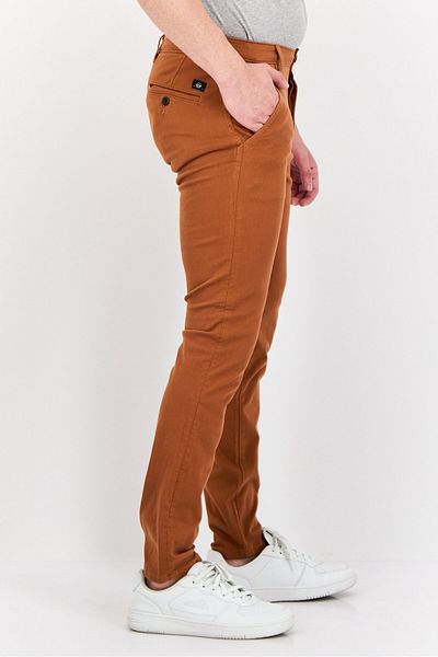 Dockers Men Skinny Fit Solid Stretchable Chino Pants, Dark Rust