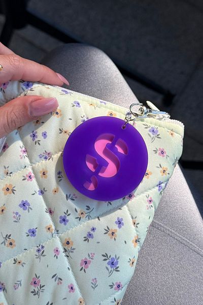klovi Letter Bag Charm Keychain Accessory