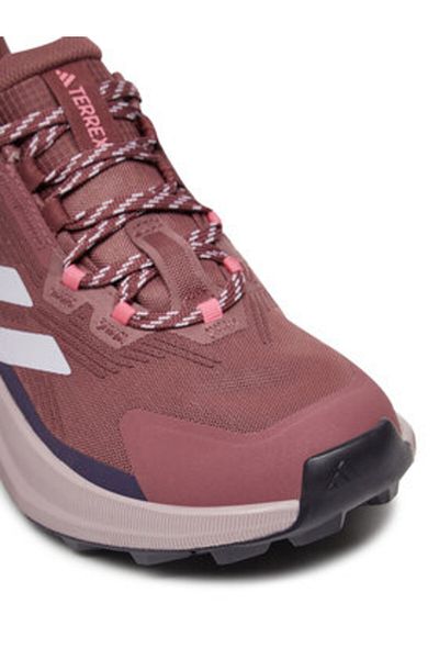 adidas women's sneakers IH8363 brown