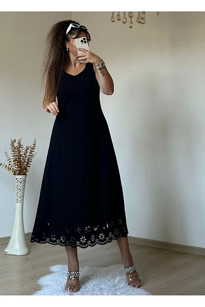 AZRA BUTİK Φόρεμα με μοτίβο μηδενικής μύτης μαύρο