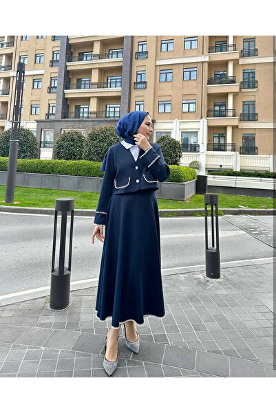 butik hira Спідниця з вишивкою та піджак