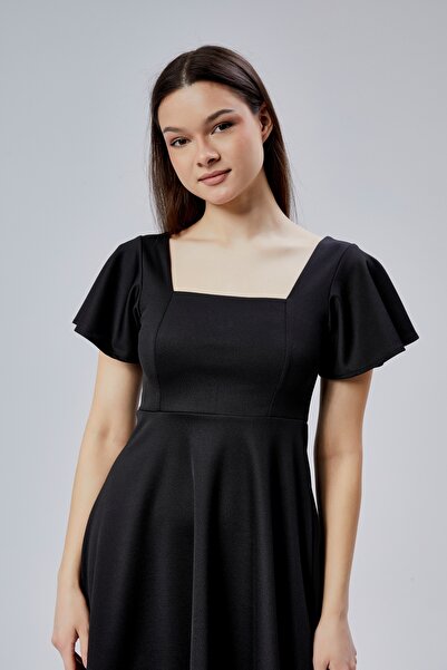 Kurun's Collection Kare Yaka Volan Kol Kloş Etekli Esnek Kumaş Elbise