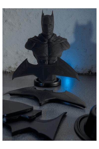 Print Wizzard Batman Büst Figürü ve Batarang Seti - Siyah 12 cm Standlı Koleksiyon Ürünü