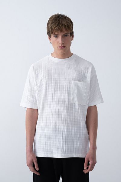 İLKCET MODA Μπλουζάκι με οδοντωτή τσέπη oversize