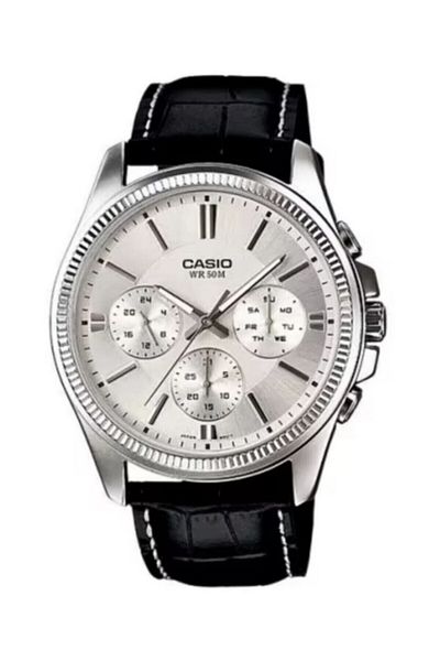 Casio Men's Wristwatch with Metalic Cord Black Color