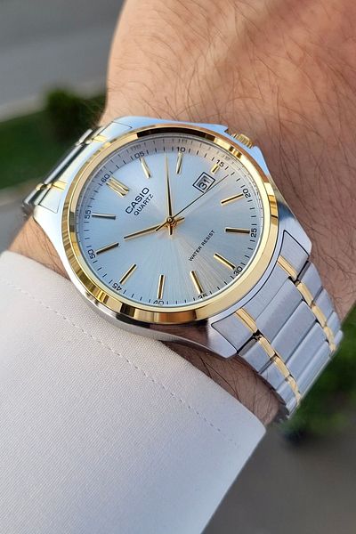 Casio Gold Metallic Color Men's Wristwatch