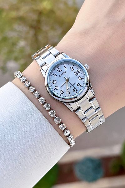 Casio Metallic Color Women's Wristwatch