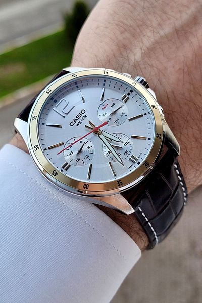 Casio Functional Men's Wristwatch with Case Metallic Cord Bitter Brown Color Display