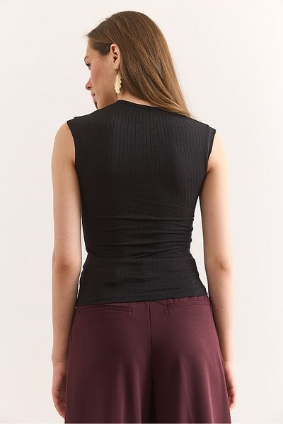 Olalook Γυναικεία μαύρη όρθια μπλούζα αμάνικη Lycra BLZ-19002952