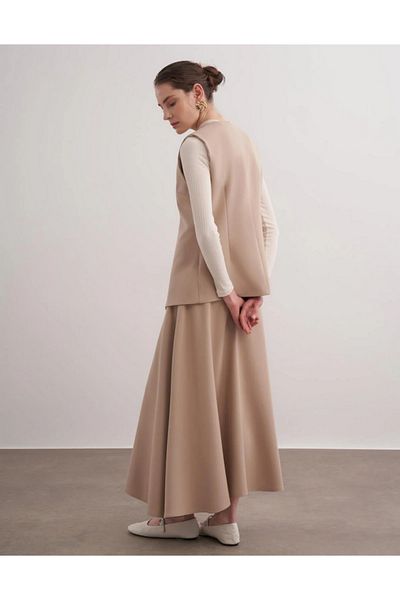 Line By Touches Front Buttoned Stylish Vest Skirt Set