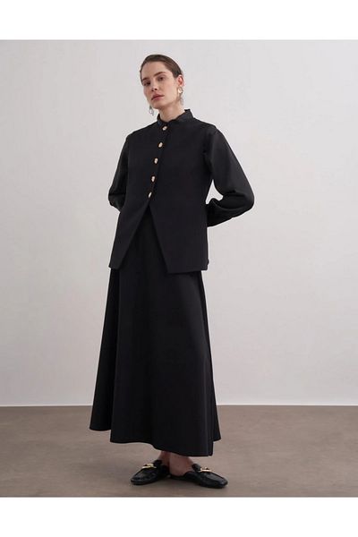 Line By Touches Front Buttoned Stylish Vest Skirt Set